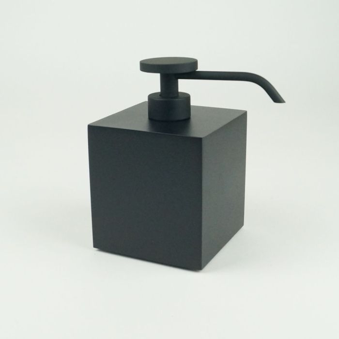 Surya Metall, square metal dispenser 8.5x8.5x14.5 cm with pump V6, color matte black