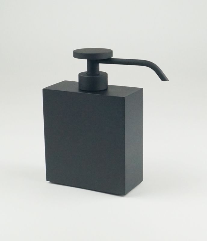 Surya Metall, rectangular metal dispenser 4.5x9.5x14.5 cm with pump V6, color matte black